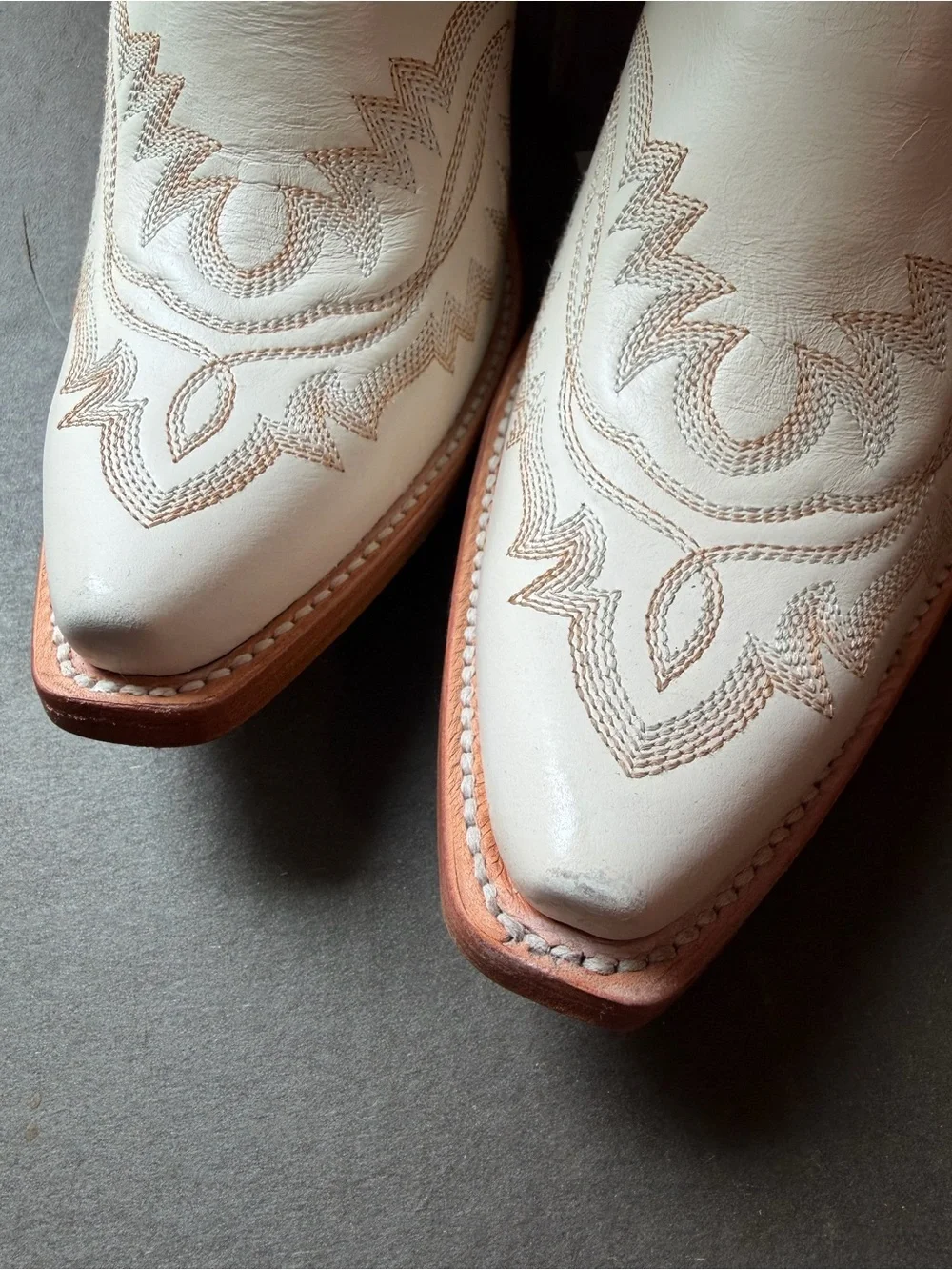 Ariat Cream Leather Western Boot